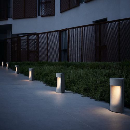 Borne d'éclairage de jardin - MOAI B/35 - BOVER Barcelona - contemporaine / en acier inoxydable / en fer