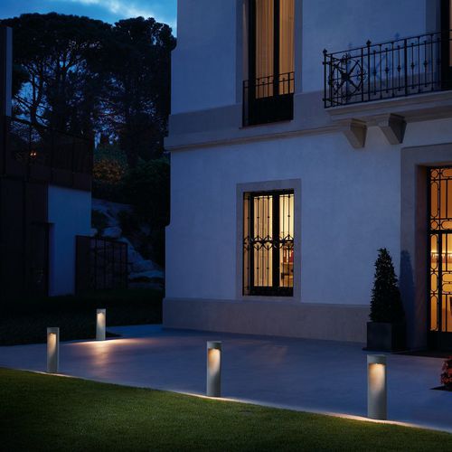 Borne d'éclairage de jardin - MOAI B/60 - BOVER Barcelona - contemporaine / en acier inoxydable / en fer