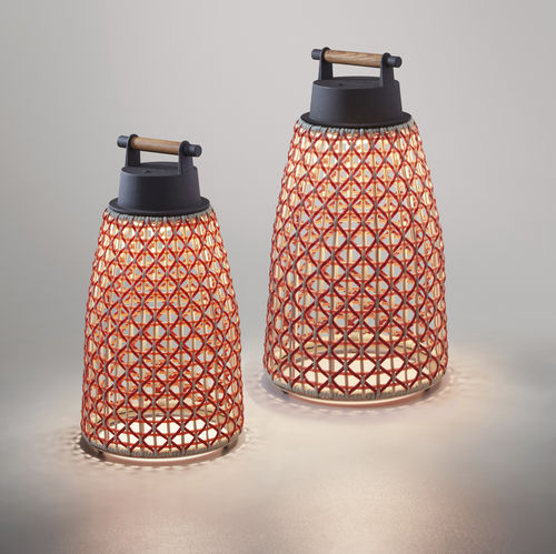 Lampe de table - NANS PORTABLE M/49 - BOVER Barcelona - en aluminium / en acier inoxydable / en teck