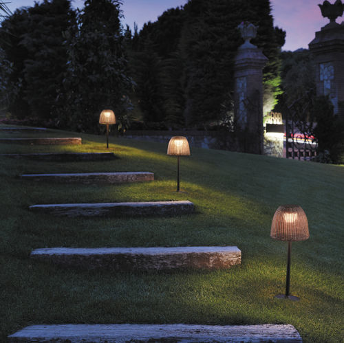 Borne d'éclairage de jardin - Atticus B01 - BOVER Barcelona - contemporaine / en aluminium / en acier inoxydable