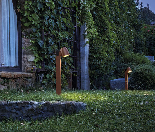 Borne d'éclairage de jardin - Nut B/90 - BOVER Barcelona - contemporaine / en aluminium / en acier inoxydable