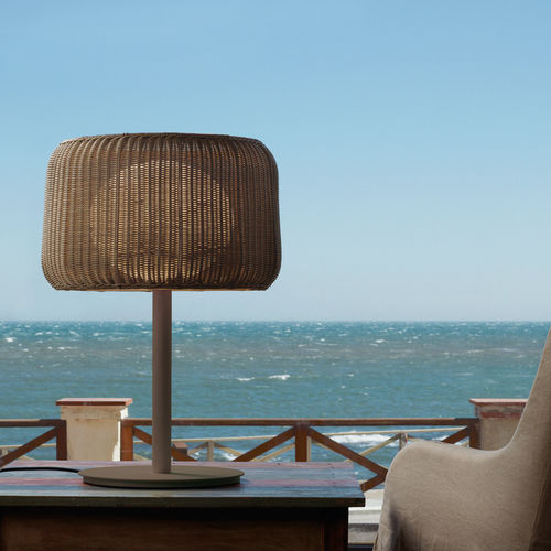 Lampe de table - FORA M - BOVER Barcelona - en aluminium / en polyéthylène / en fibres synthétiques