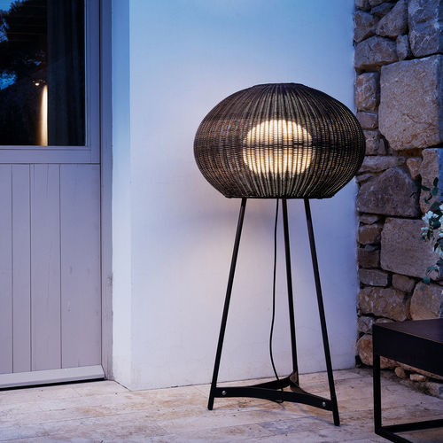 Lampe sur pied - GAROTA P/02 - BOVER Barcelona - en acier inoxydable / en polyéthylène / en fibres synthétiques