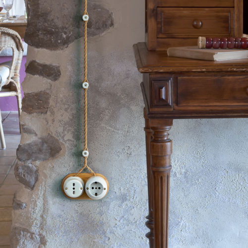 Prise de courant - WHITE ITALY - Gi Gambarelli - murale / en porcelaine / classique