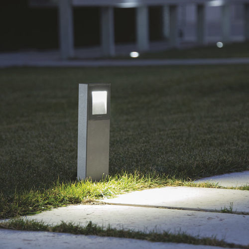 Borne d'éclairage de jardin - KOI 110 H 400 - Lombardo - contemporaine / en acier inoxydable / à LED