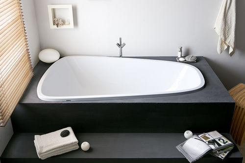 Baignoire en bois - SINGLEBATH: 3688 - HOESCH - en acrylique / double / blanche