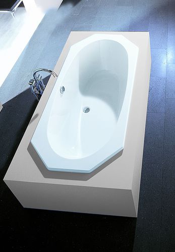Baignoire en acrylique - ARMADA: 6169 - HOESCH - blanche