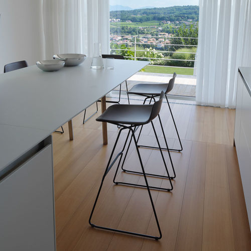 Chaise de bar contemporaine - Pressious - CASAMANIA HORM - d'intérieur / en hêtre / avec piètement en métal peint