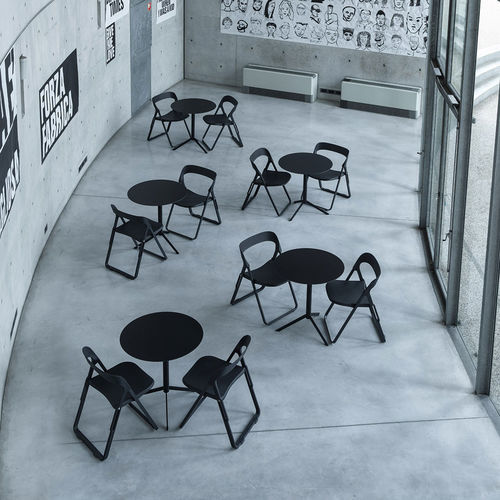 Table bistrot contemporaine - T4 - CASAMANIA HORM - en HPL / avec piètement en métal peint / ronde