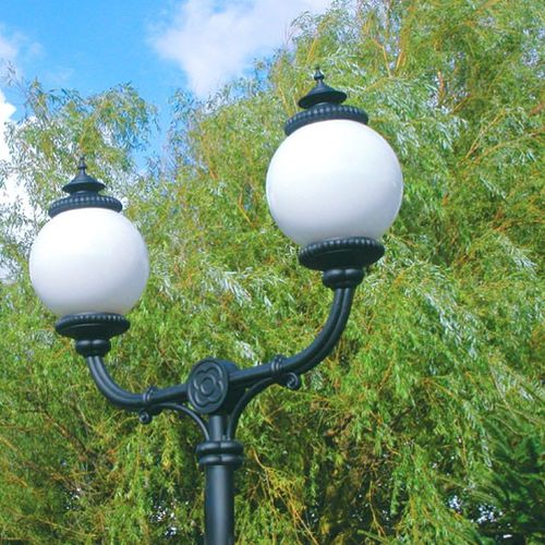 Lampadaire urbain - P2/K4  - F.P.H. Art Metal Sp.J. - classique / en métal / à LED
