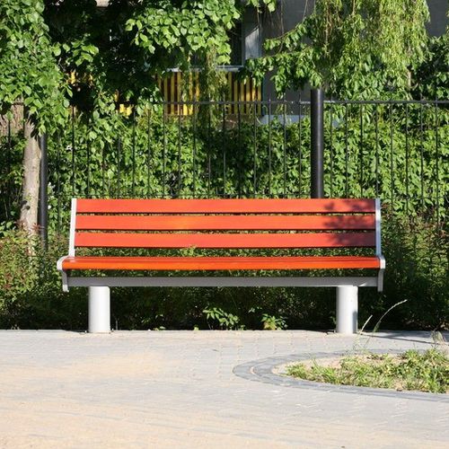 Banc public contemporain - LA7 - F.P.H. Art Metal Sp.J. - en bois / en acier galvanisé / professionnel
