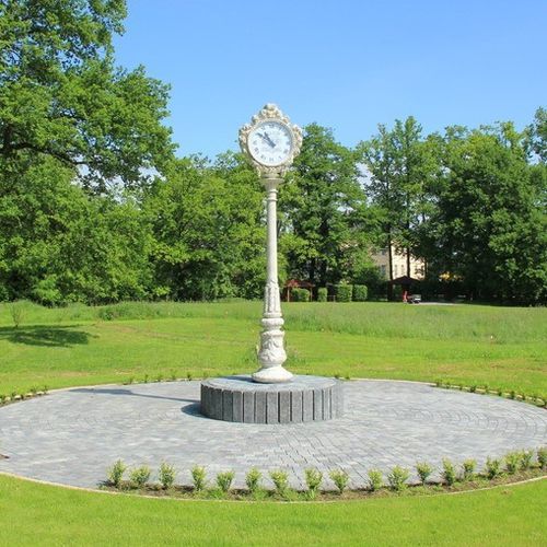 Horloge classique - KM/ZG2 - F.P.H. Art Metal Sp.J. - sur mât / analogique / pour espace public