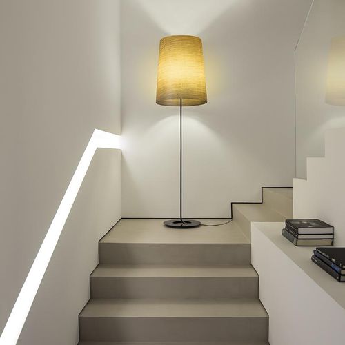 Lampe sur pied - GRACE - Karboxx - en métal peint / en lin / en fibre de verre