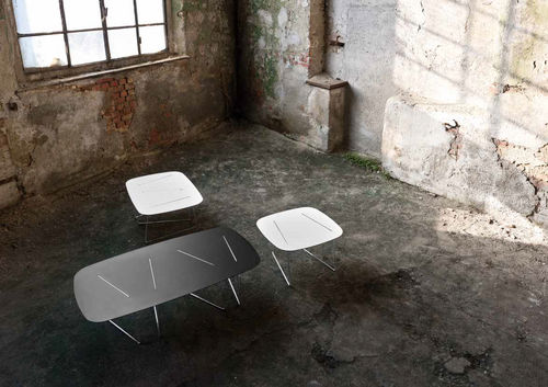 Table basse contemporaine - minottiitalia - en bois laqué / carrée / résidentielle