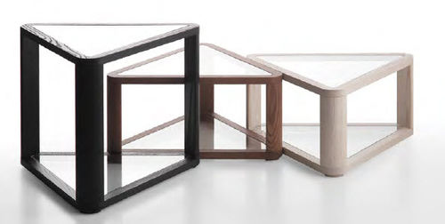 Table d'appoint contemporaine - TRIBECA - Flai - en bois / en verre / triangulaire