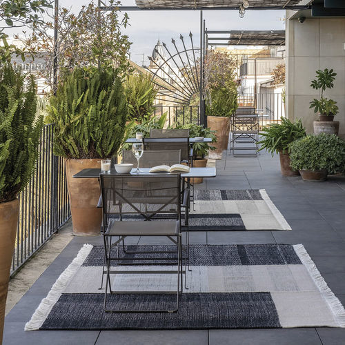 Tapis d'extérieur - Tres - nanimarquina - contemporain / à rayures / en PET