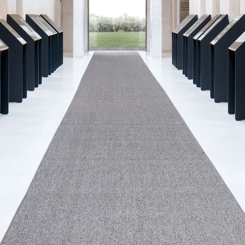 Tapis de couloir - RABAT  - BESANA MOQUETTE - contemporain / uni / en polypropylène