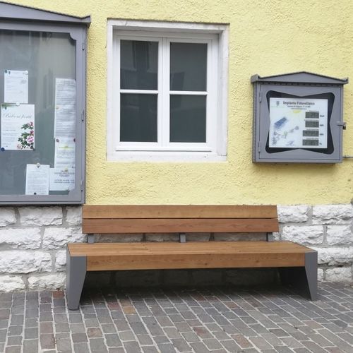 Banc public contemporain - FÒLA XL - CITY DESIGN - en acier galvanisé / en bois / avec dossier