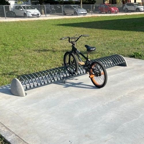 Range-vélo au sol - RICCIO - CITY DESIGN - sécurisé / design original / horizontal
