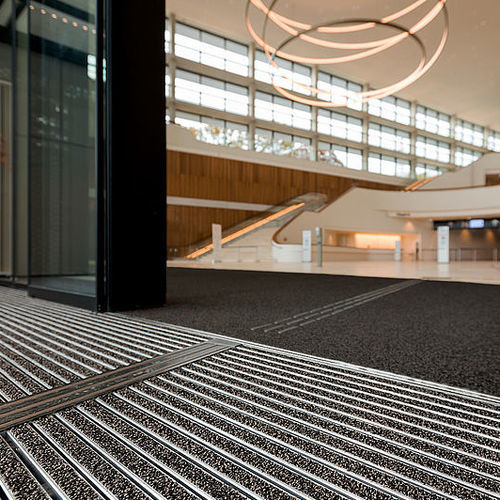 Bande de guidage en acier inox - MARSCHALL PREMIUM SPIN®SAFE - emco Bautechnik GmbH
