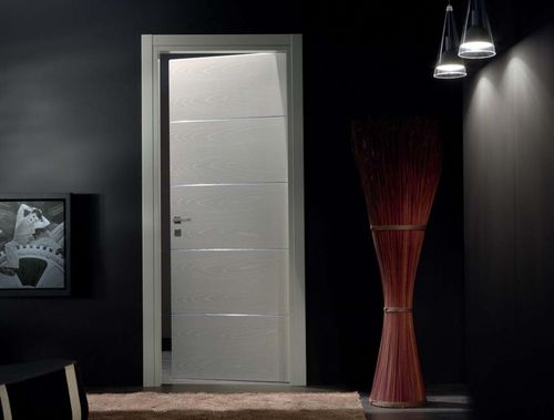 Porte d'intérieur - BOSTON 4 - GHIZZI & BENATTI - en bois / battante / pleine