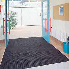Tapis d'entrée pour établissement public - DOMINO® - GRIDIRON S.P.A. - Unipersonale - en caoutchouc / sur mesure / annulaire