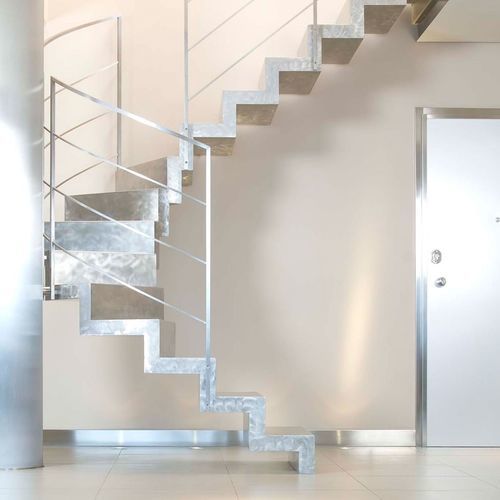 Escalier demi-tournant - A 227 - METALL CONCEPT - à marches en pierre / structure en métal / résidentiel