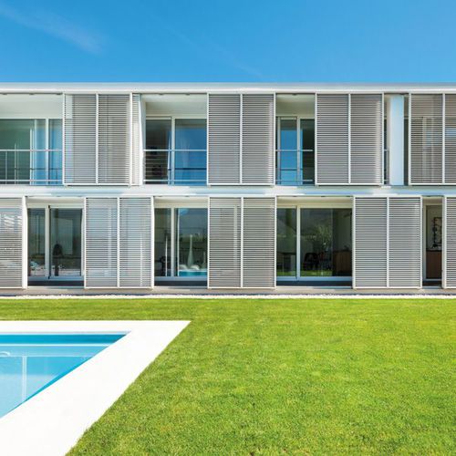 Brise-soleil en aluminium - LIGHTFLOU - PB FINESTRE - en bois / pour façade / pour fenêtre