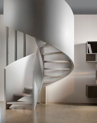 Escalier hélicoïdal - ELI LE 08 - RIZZI - à marches en chêne / structure en bois / contemporain