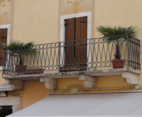 Balcon à barreaux - WOLFSGRUBER - en fer forgé