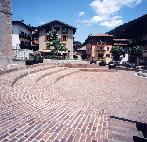 Pavé en pierre naturelle - CONSORZIO CAVATORI PRODUTTORI PORFIDO SOC. COOP. - d'extérieur / de terrasse / de jardin