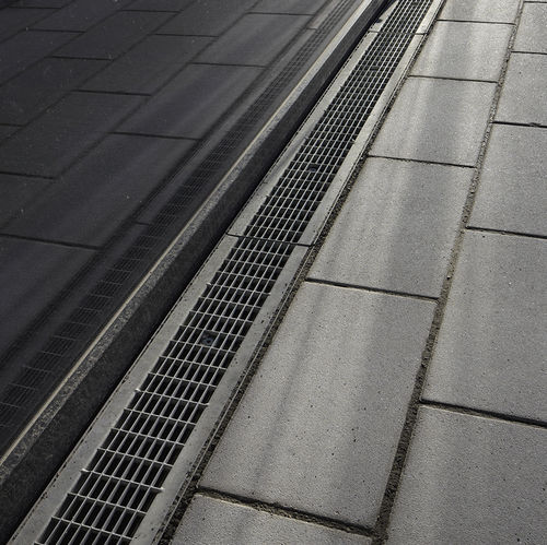 Caniveau à grille - RECYFIX PLUS - HAURATON - en polypropylène / grille en acier galvanisé / grille en fer