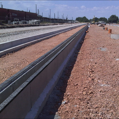 Caniveau à grille - FASERFIX BIG SLG  - HAURATON - en béton fibré / grille en fer / pour espace public