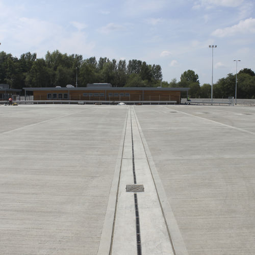 Caniveau à fente centrale - RECYFIX HICAP F - HAURATON - en composite / en polypropylène / grille en fer