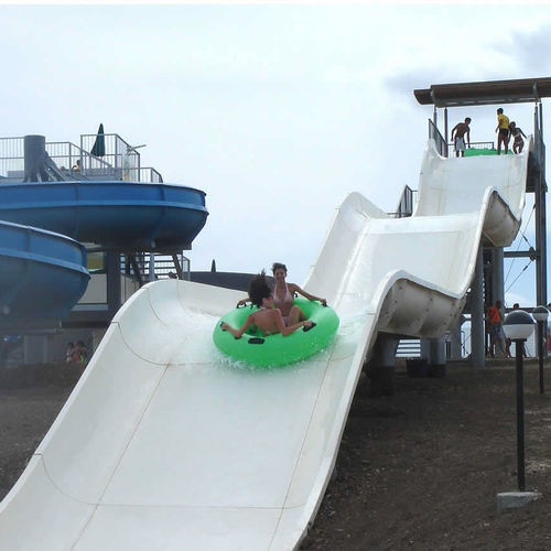 Toboggan droit - BIG JUMP - TECNOPISCINE INTERNATIONAL - pour parc aquatique / à bouées