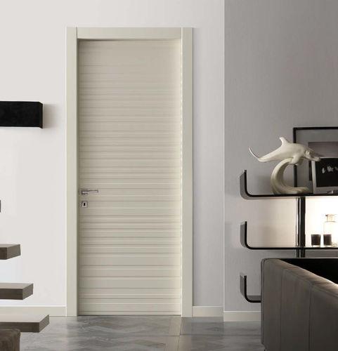 Porte d'intérieur - CODICE - CIPRIANI SERRAMENTI - en bois massif / en MDF / battante