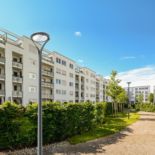 Lampadaire urbain - CIRKO LYRE - GROUPE RAGNI - contemporain / en aluminium / en verre