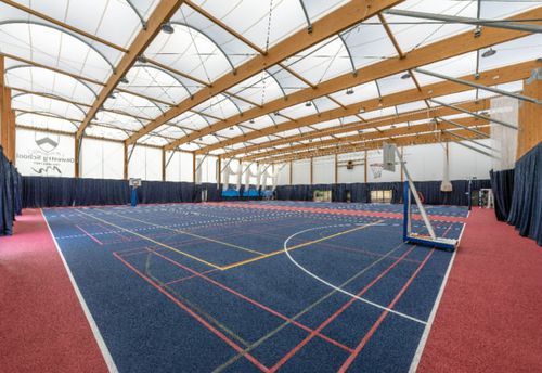 Structure tendue sur ossature métallique - OSWESTRY  - SMC2 - pour couverture / avec membrane en pvc / pour terrain de sport