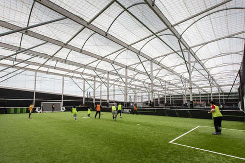 Structure tendue sur ossature métallique - LE FIVE LA COURNEUVE - SMC2 - pour couverture / pour terrain de sport