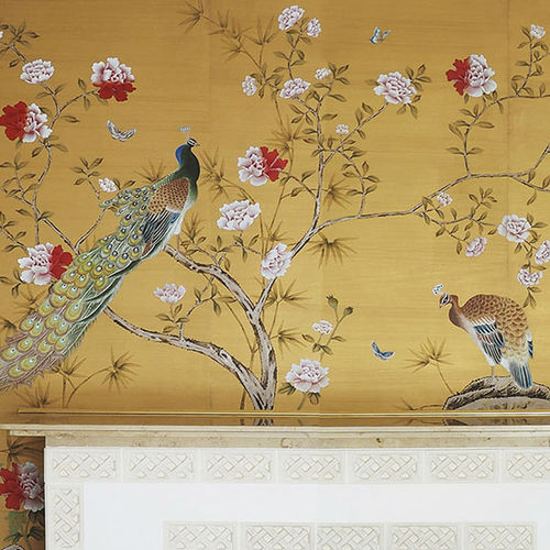 Papier peint classique - CHINESE GARDEN WITH PEACOCKS - Misha wallcoverings - en soie / à motif floral / à motif nature