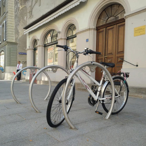 Range-vélo au sol - CIRCLE - METALCO - pour espace public / pour les zones urbaines / pour parking