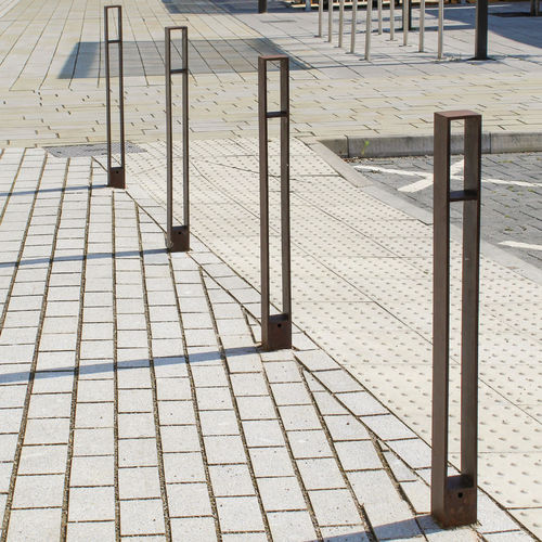 Borne piétonne - MOKA - METALCO - en acier inoxydable / en acier à revêtement par poudre / en acier COR-TEN®