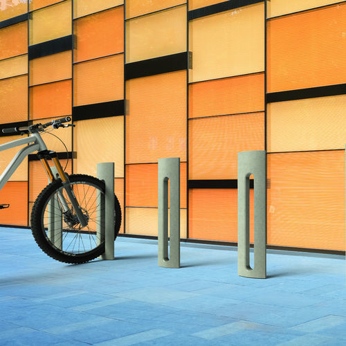 Range-vélo au sol - SPRING P - METALCO - d'extérieur / en béton à haute performance / professionnel