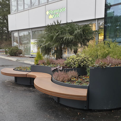 Jardinière en tôle d'acier - FLÒ - METALCO - en acier peint / en bois de feuillus / ronde