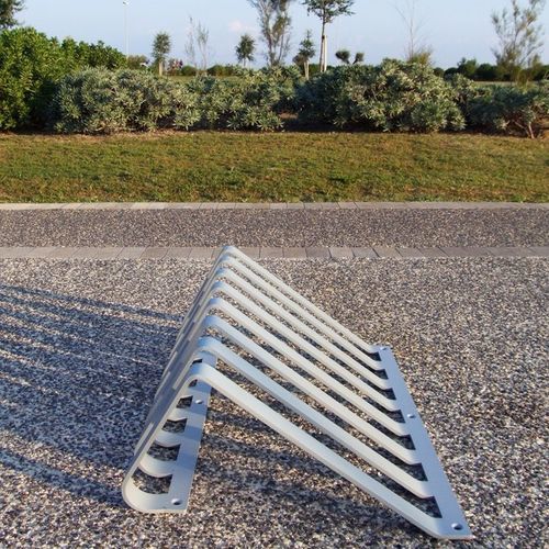 Range-vélo au sol - PITAGORA - LAB23 - horizontal / pour espace public / pour les zones urbaines