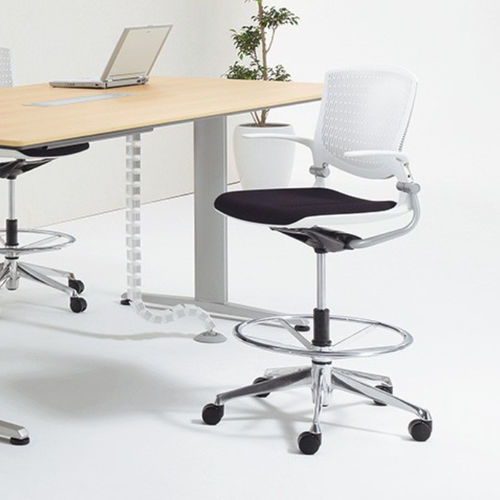 Tabouret de bureau contemporain - GRATA - Okamura - en tissu / avec piètement en métal / à roulettes