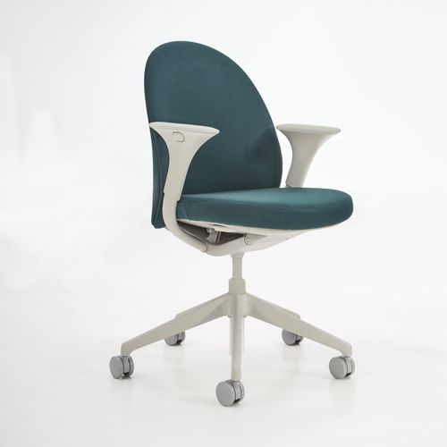 Chaise de bureau contemporaine - ESSA - Teknion - d'intérieur / en tissu / avec piètement en métal