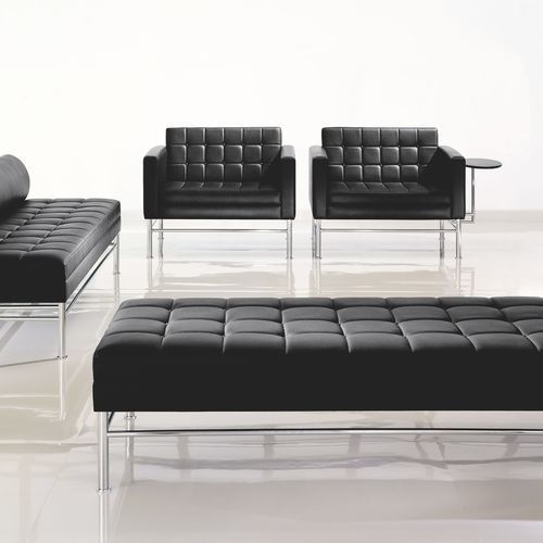 Fauteuil contemporain - AEGIS - Teknion - en tissu / en cuir / professionnel