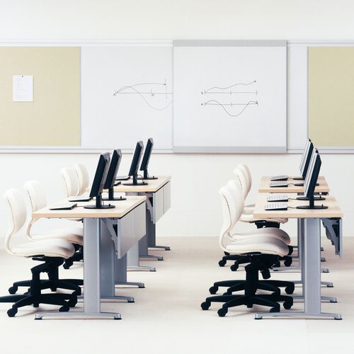 Tableau magnétique - FOCUS WALL - Teknion - mural / en plastique / pour bureau