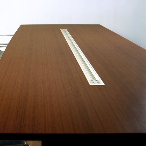 Goulotte de câblage en aluminium - RH1 - Eubiq - murale / pour bureau / professionnelle